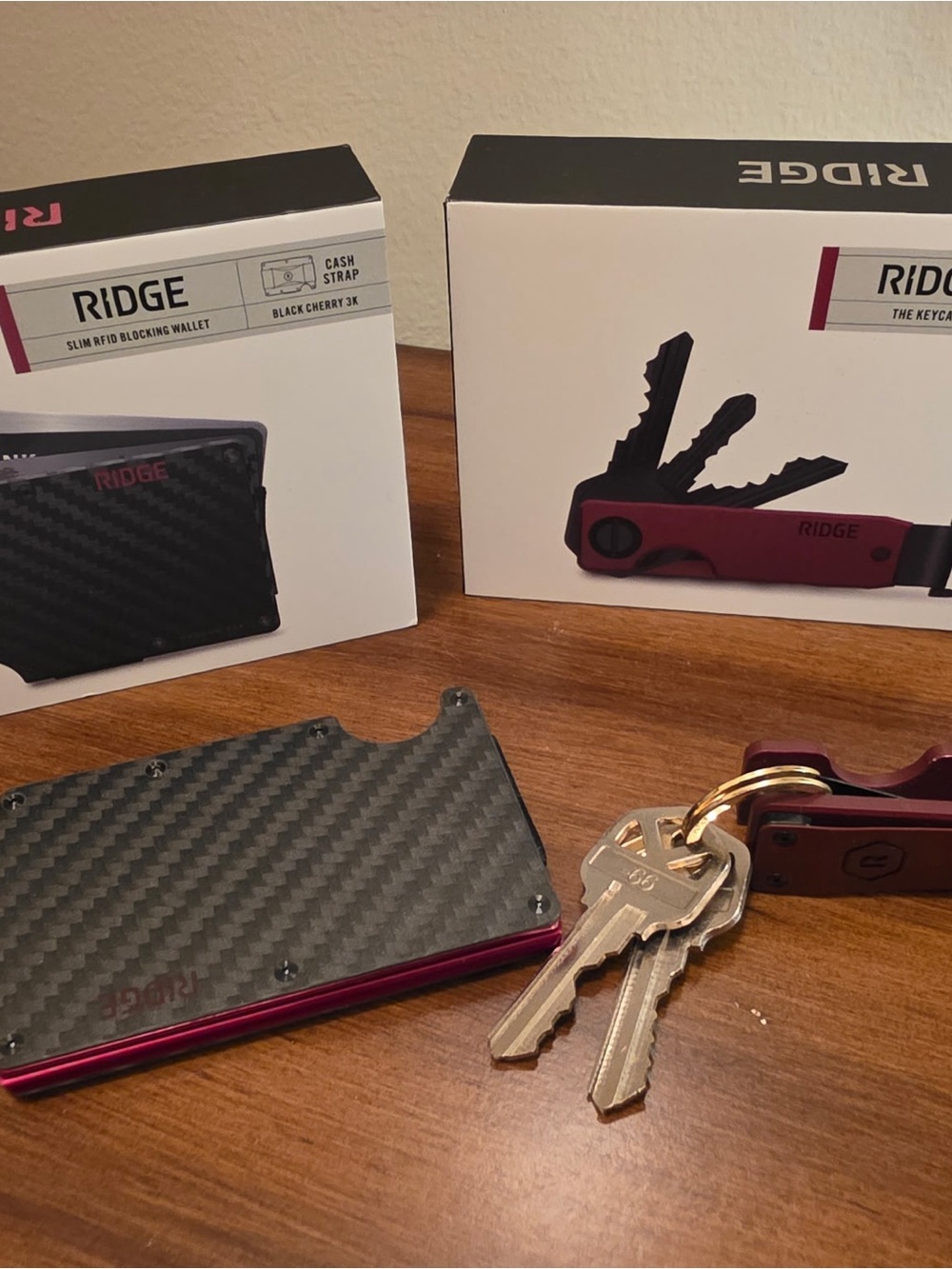 Ridge wallet & key set. Built for life unisex LIMITED EDITION